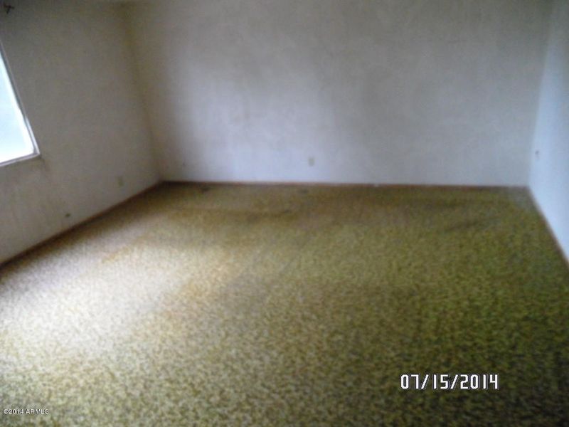 105 S Malcolm Dr, Apache Junction, AZ 85120