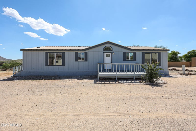 105 Sabrosa Dr, New River, AZ 85087