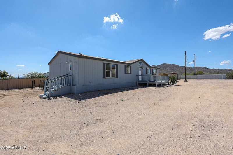105 Sabrosa Dr, New River, AZ 85087