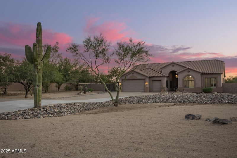 105 Tanya Rd, Phoenix, AZ 85086