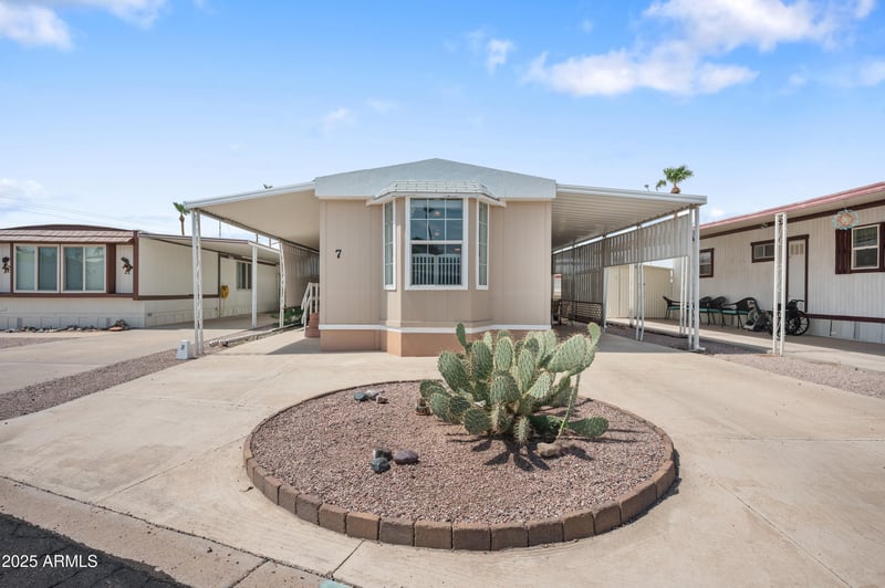 1050 Broadway Ave #7, Apache Junction, AZ 85119