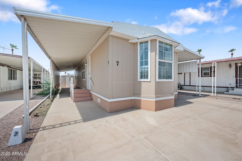 1050 Broadway Ave #7, Apache Junction, AZ 85119
