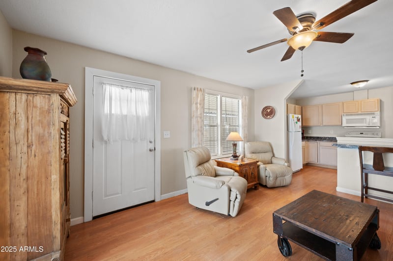 1050 Broadway Ave #7, Apache Junction, AZ 85119