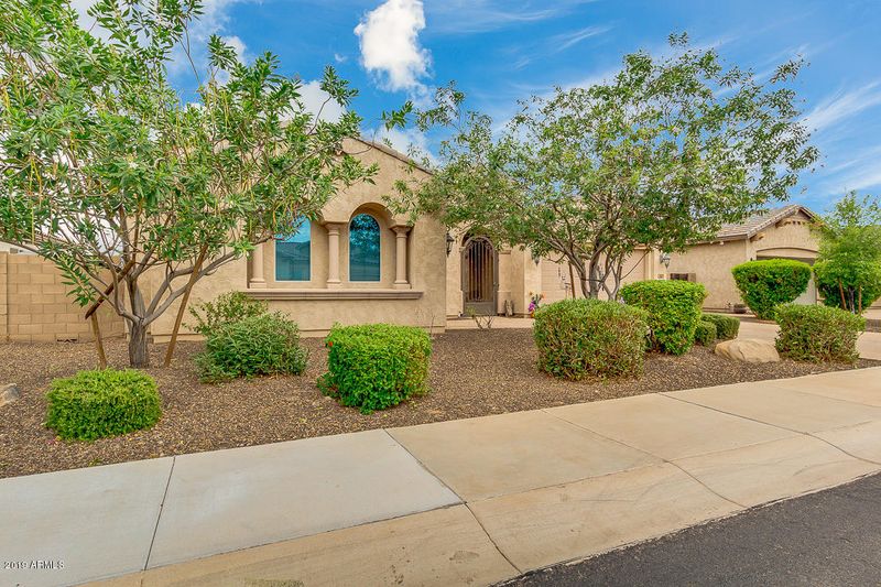 1050 E Clifton Ave, Gilbert, AZ 85295
