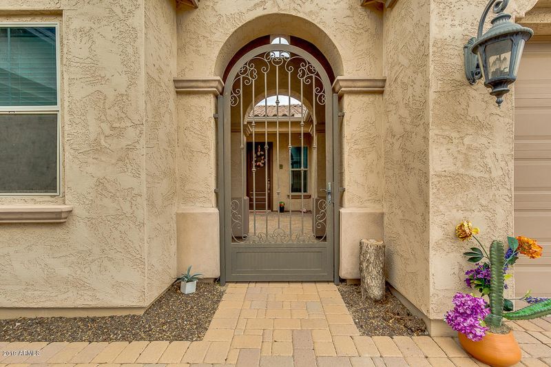 1050 E Clifton Ave, Gilbert, AZ 85295
