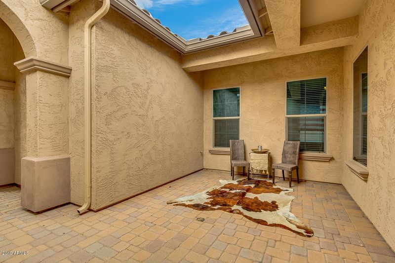 1050 E Clifton Ave, Gilbert, AZ 85295