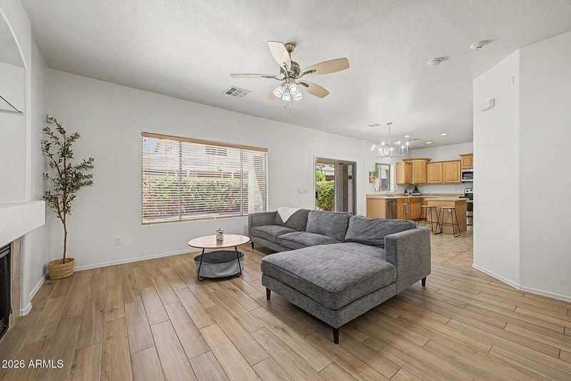 1050 Redwood Dr, Chandler, AZ 85286