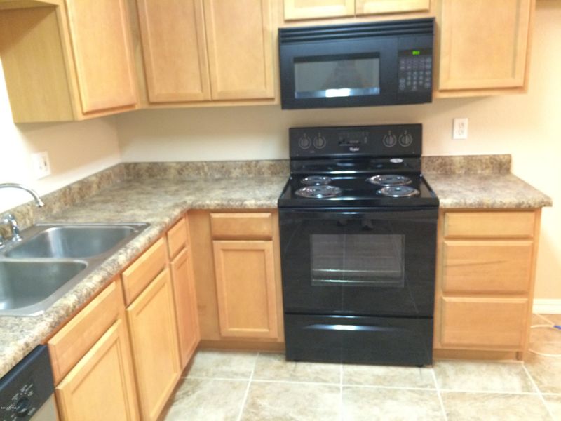 1050 S Stapley Dr #61, Mesa, AZ 85204