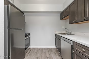 1050 University Dr #202, Mesa, AZ 85201