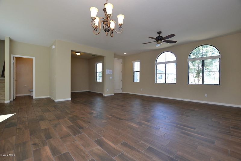 10501 E Natal Ave, Mesa, AZ 85209