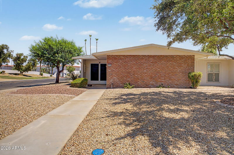 10501 Palmeras Dr, Sun City, AZ 85373