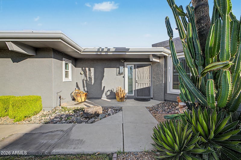 10501 W Pineaire Dr, Sun City, AZ 85351