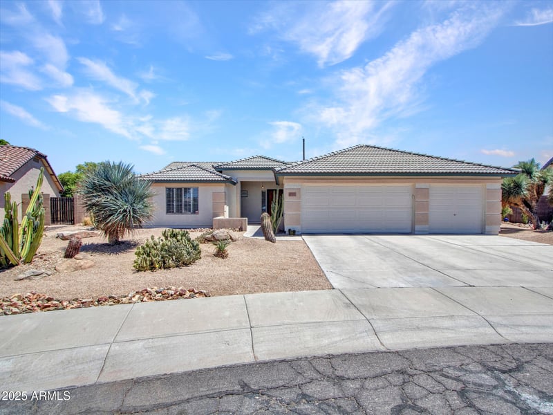 10501 Wilshire Dr, Avondale, AZ 85392