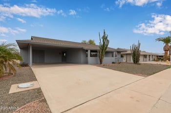 10502 Meade Dr, Sun City, AZ 85351