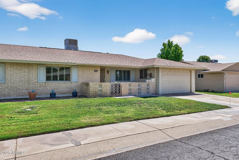 10502 Roundelay Cir, Sun City, AZ 85351