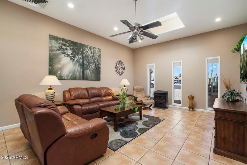 10502 Sierra Dawn Dr, Sun City, AZ 85351