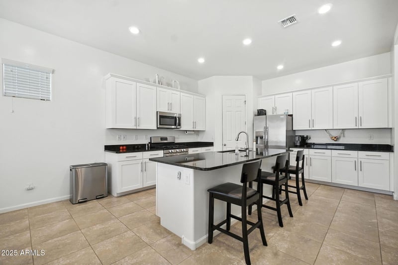 10502 Swayback Ps, Peoria, AZ 85383