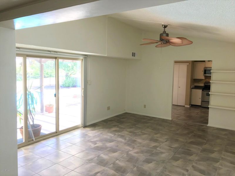 10502 W Heatherbrae Dr, Phoenix, AZ 85037