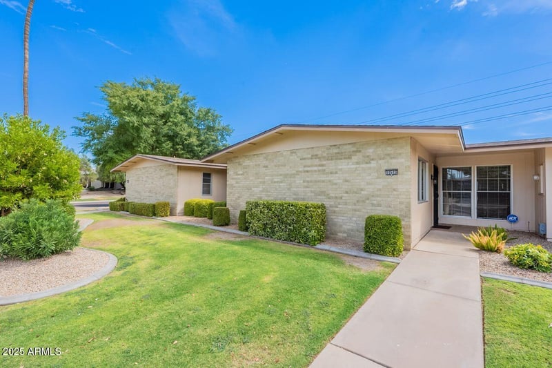 10503 Granada Dr, Sun City, AZ 85373