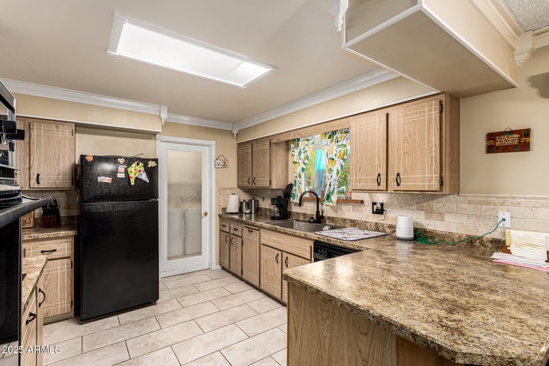 10504 Roundelay Cir, Sun City, AZ 85351