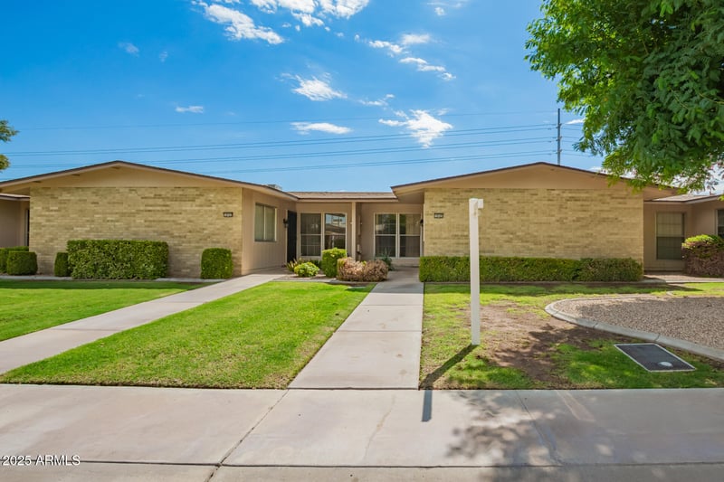 10505 Granada Dr, Sun City, AZ 85373