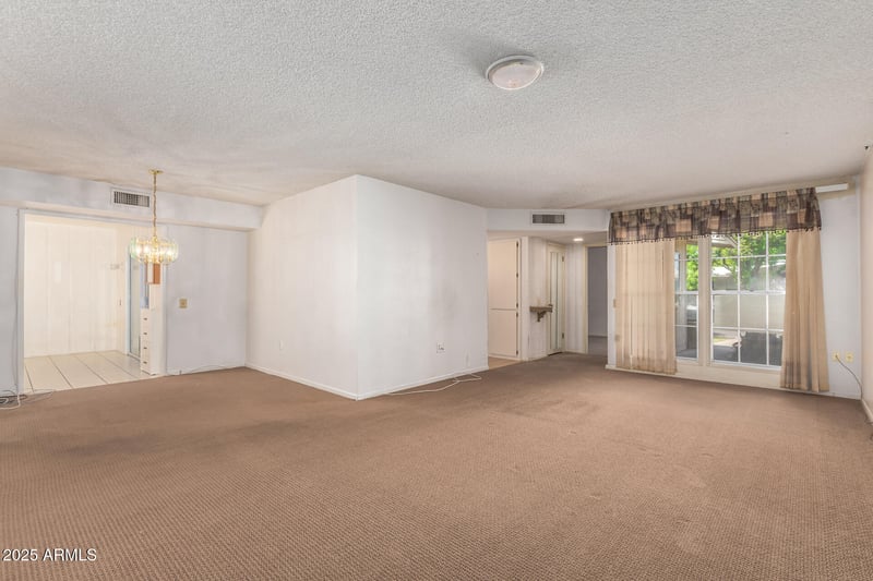 10505 Granada Dr, Sun City, AZ 85373
