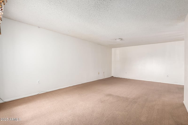 10505 Granada Dr, Sun City, AZ 85373