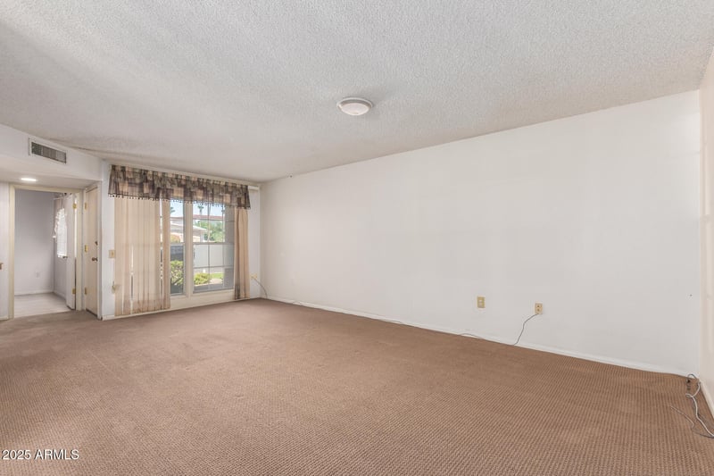 10505 Granada Dr, Sun City, AZ 85373