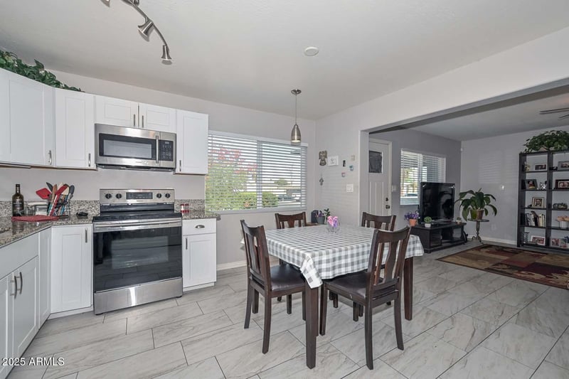 10507 Devonshire Ave, Phoenix, AZ 85037