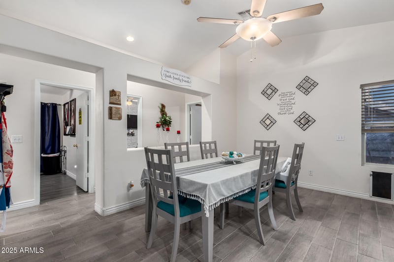 10509 Reade Ave, Glendale, AZ 85307