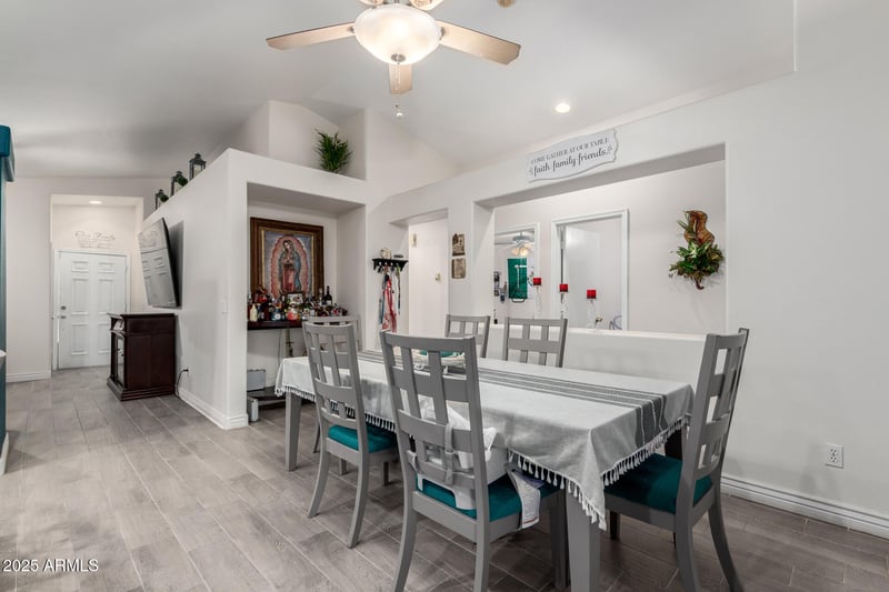 10509 Reade Ave, Glendale, AZ 85307