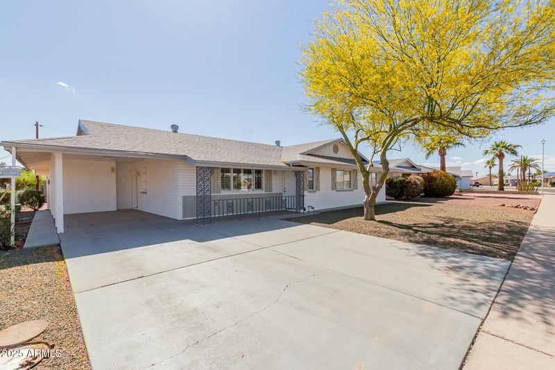 10509 Snead Dr, Sun City, AZ 85351