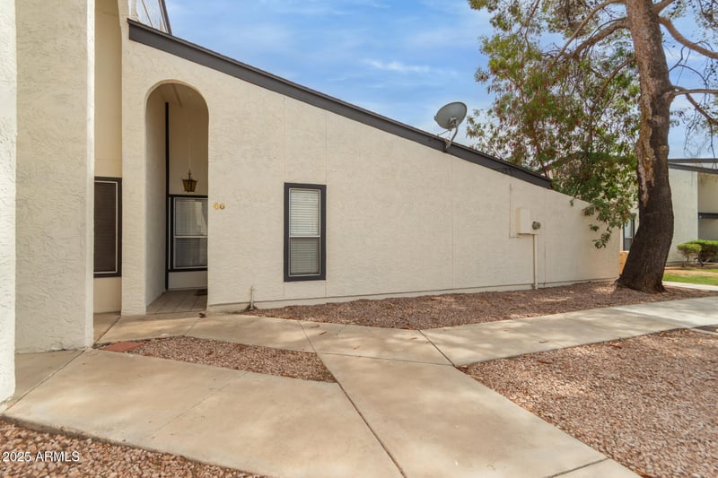 1051 Dobson Rd #40, Mesa, AZ 85202