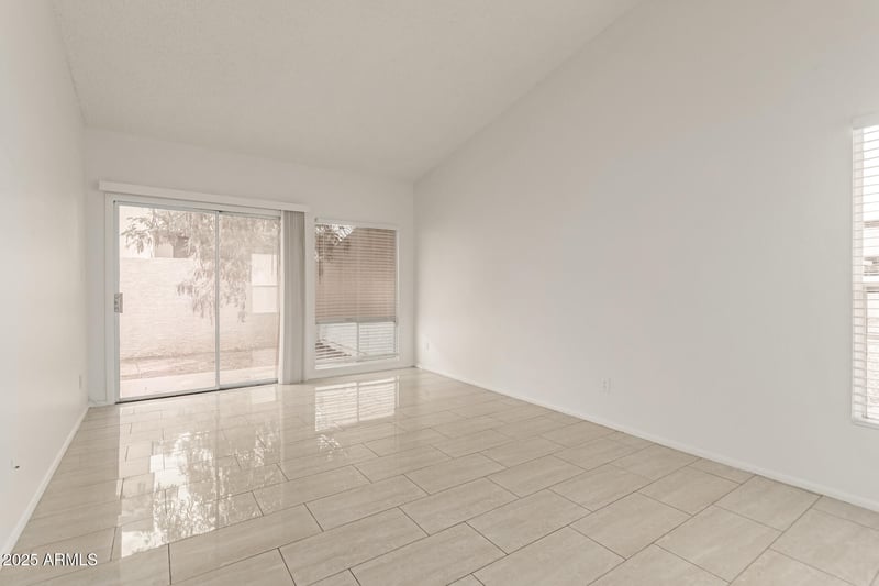 1051 Dobson Rd #40, Mesa, AZ 85202