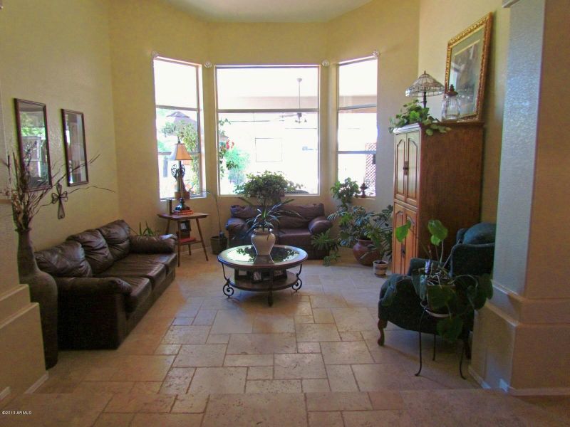 1051 E Baylor Ln, Chandler, AZ 85225