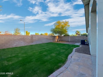 1051 Honeysuckle Ln, Gilbert, AZ 85296