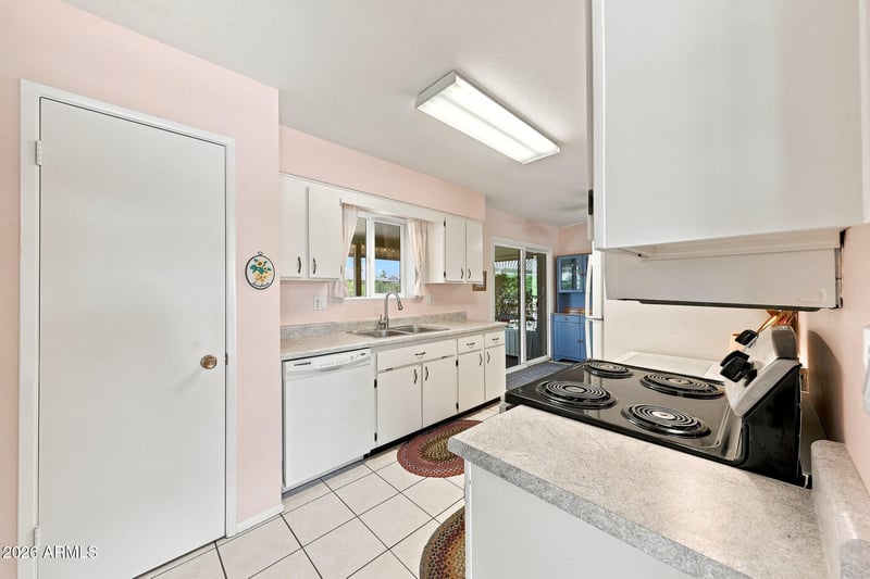 10510 W Bright Angel Cir, Sun City, AZ 85351