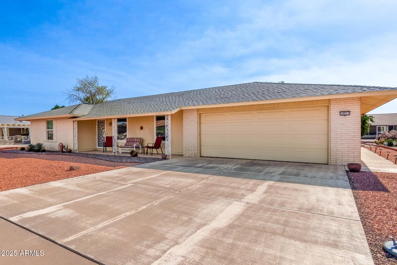 10511 Edgewood Dr, Sun City, AZ 85351