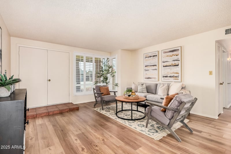 10512 Ruth Ave, Peoria, AZ 85345