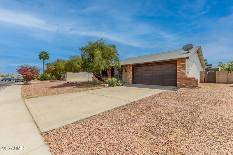 10513 Diana Ave, Peoria, AZ 85345