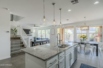 10515 Nopal Ave, Mesa, AZ 85209