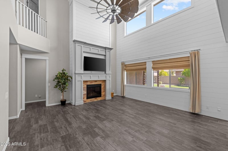10515 Sheffield Dr, Mesa, AZ 85212