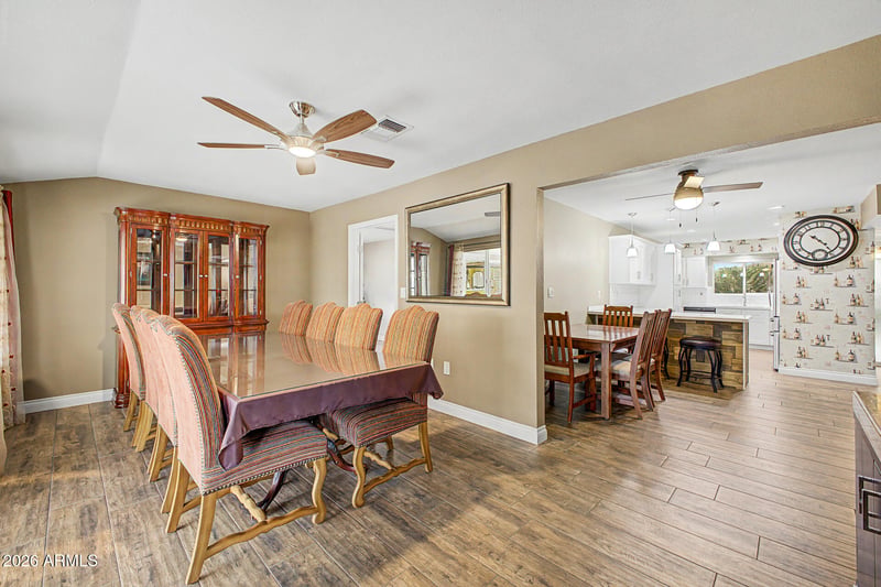 10515 W Kingswood Cir, Sun City, AZ 85351