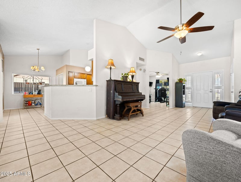 10516 Griswold Rd, Peoria, AZ 85345