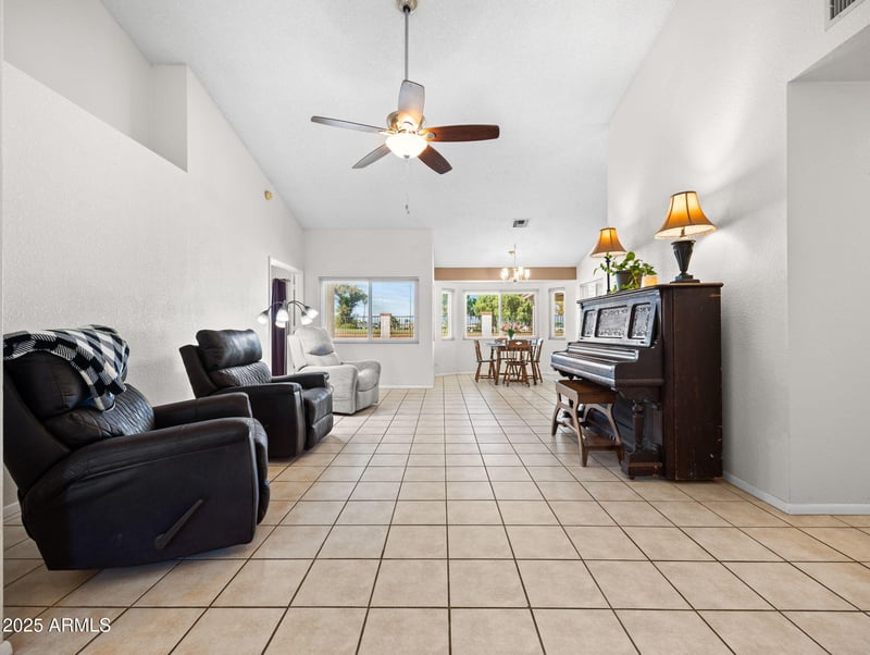 10516 Griswold Rd, Peoria, AZ 85345