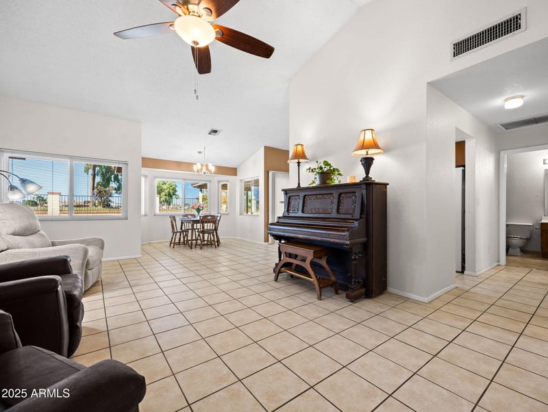 10516 Griswold Rd, Peoria, AZ 85345