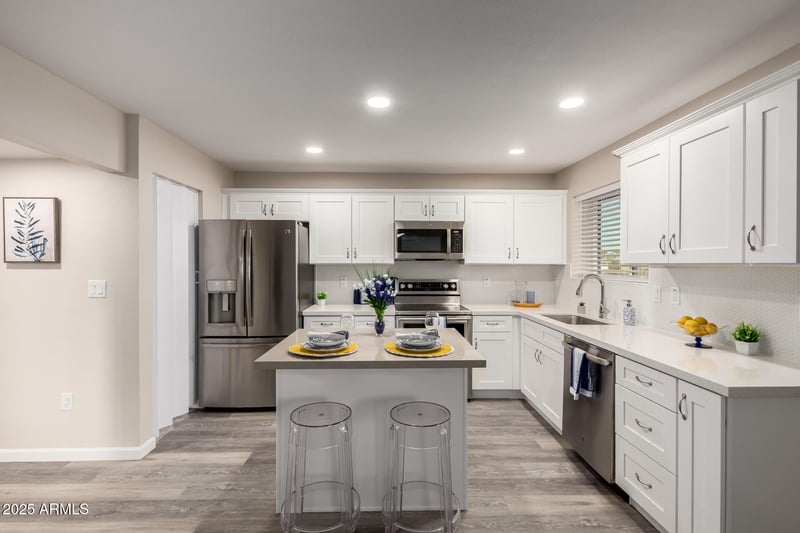 10516 Peoria Ave, Sun City, AZ 85351