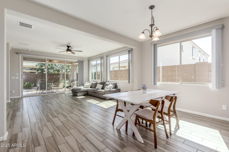 10517 Durant Dr, Mesa, AZ 85212
