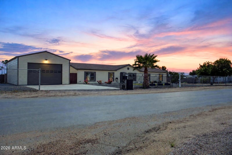 10517 E Boulder Dr, Apache Junction, AZ 85120