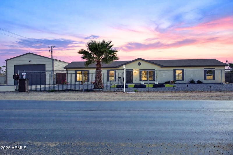 10517 E Boulder Dr, Apache Junction, AZ 85120